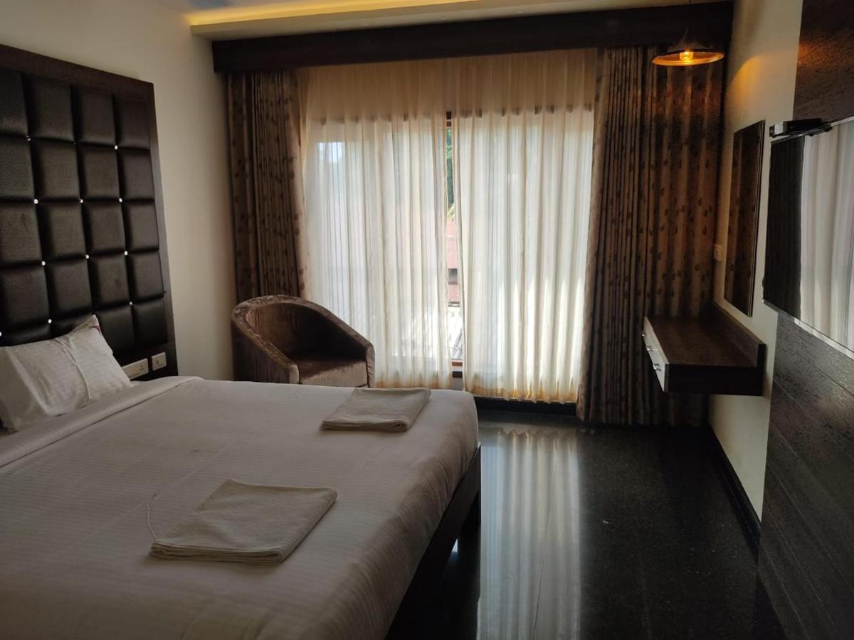 Hotel Vijayarani Tiruchirappalli Εξωτερικό φωτογραφία