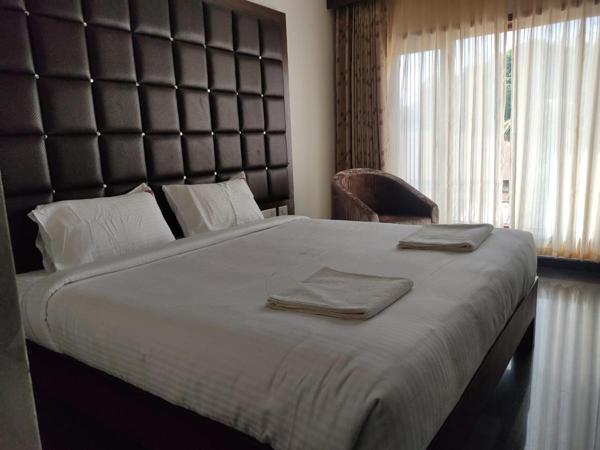 Hotel Vijayarani Tiruchirappalli Εξωτερικό φωτογραφία